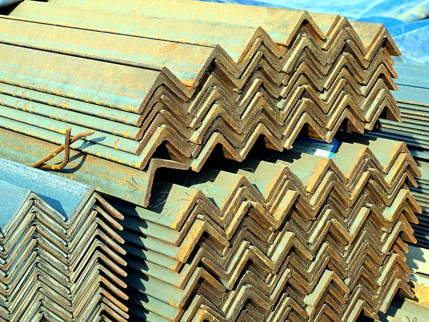 Equal Angle Steel (L25×25 – L200×200) | Q235B, Q355B, SS400 supplied from China