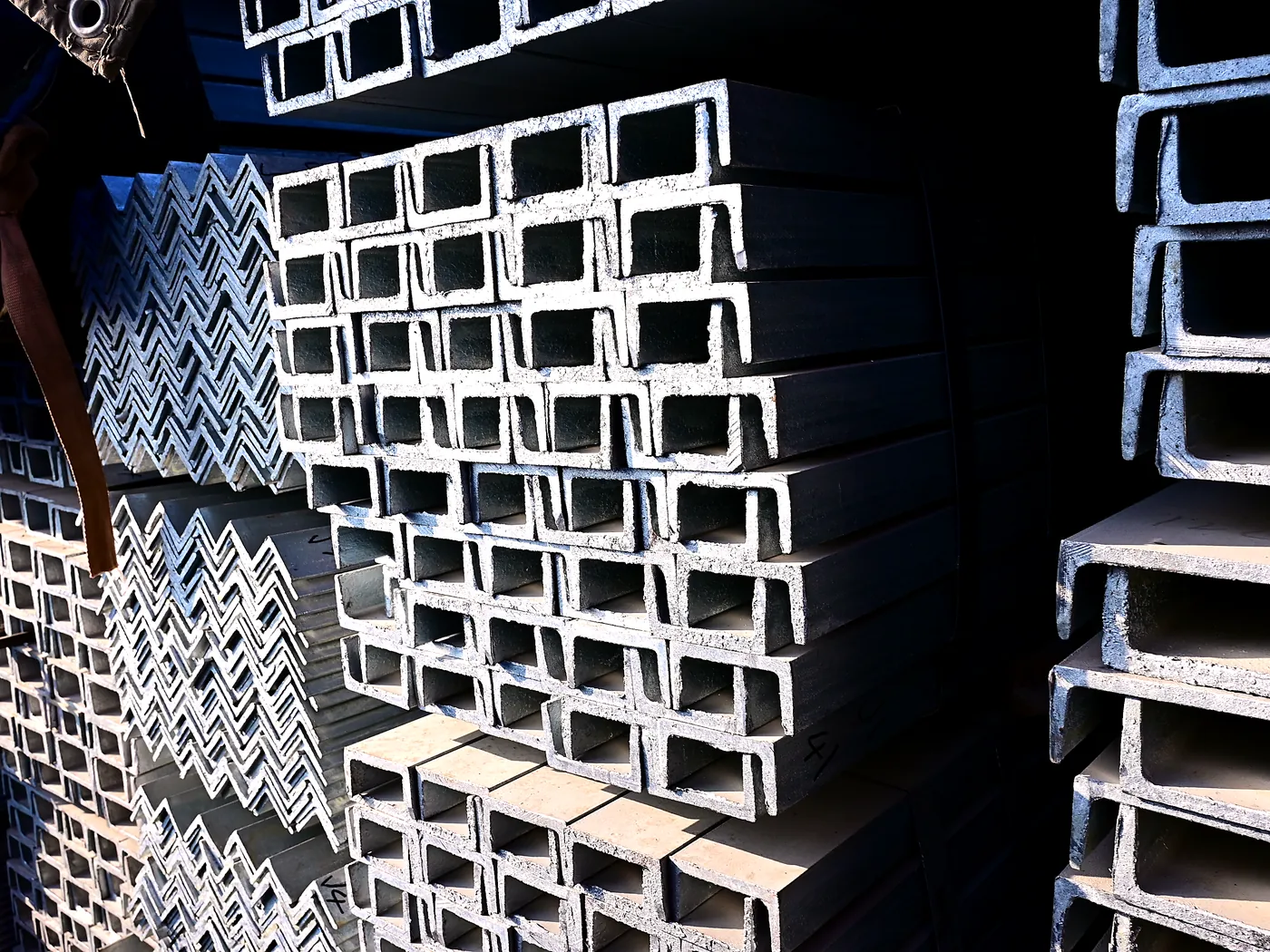 Hot-Dip Galvanized Channel Steel supplied from China - live stock ready for export