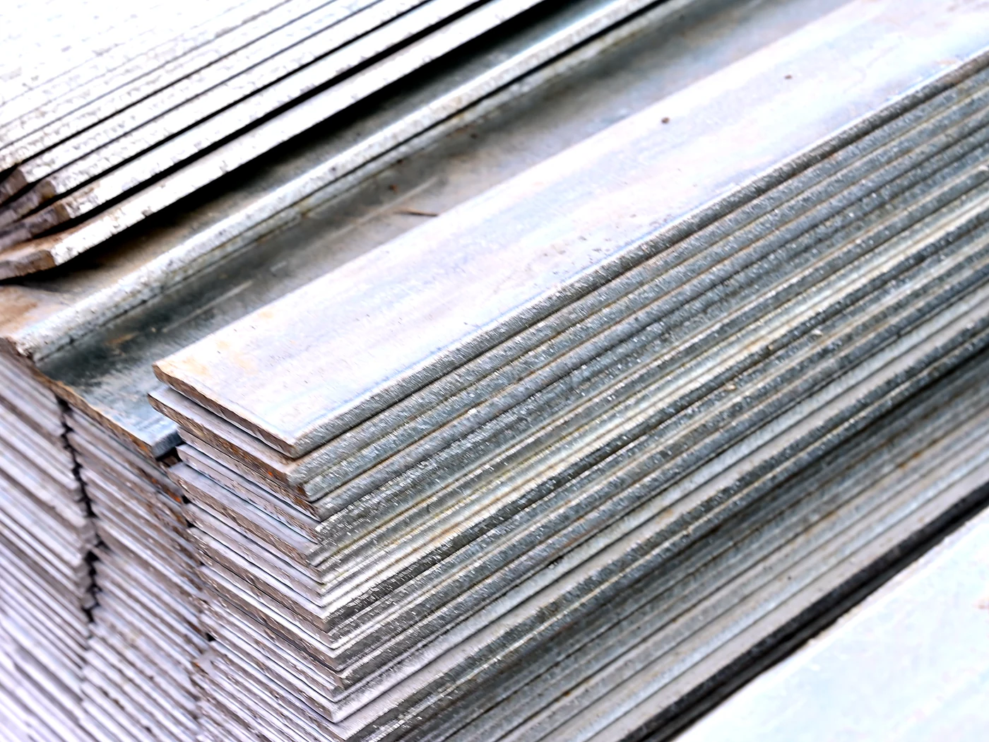 Hot-Dip Galvanized Flat Bar - production and quality control