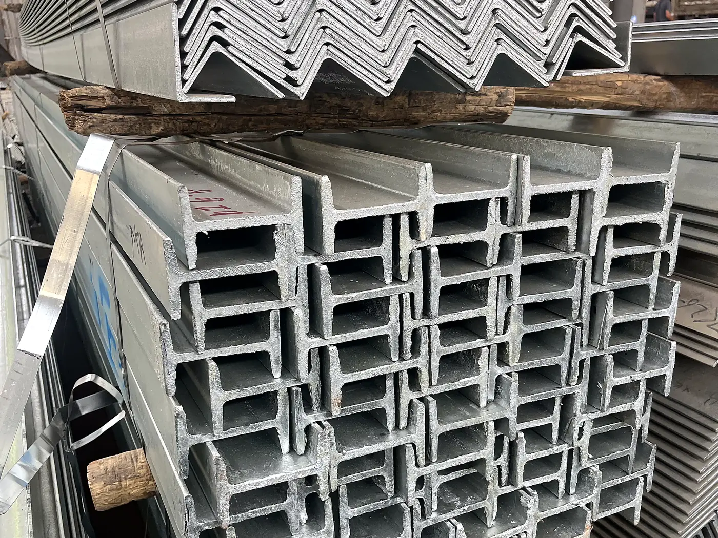 Hot-Dip Galvanized I-Beam supplied from China - live stock ready for export