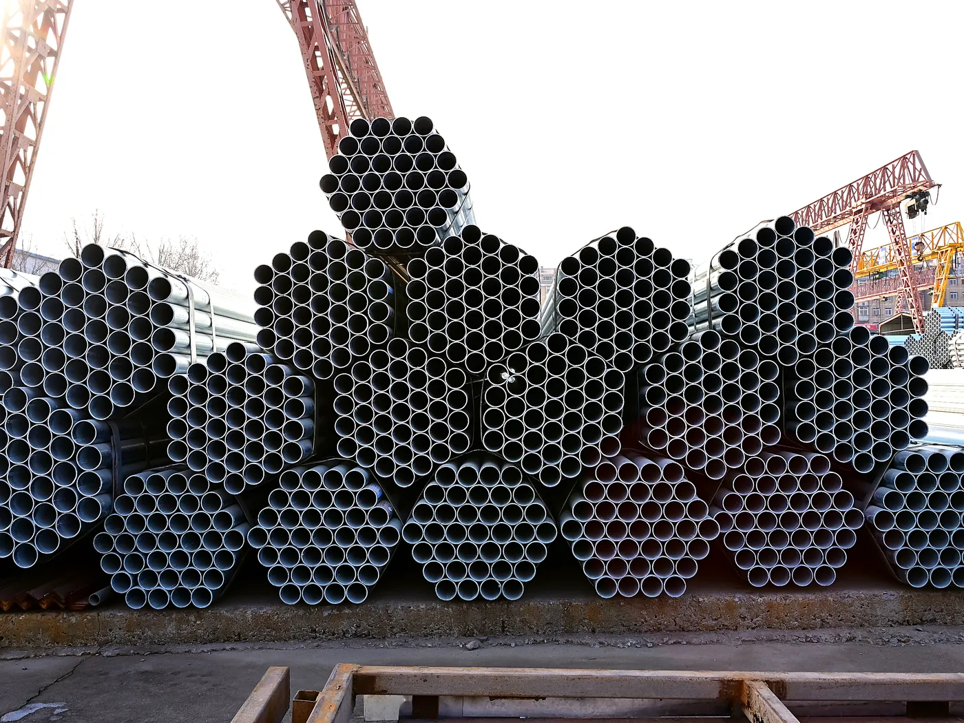 Hot-Dip Galvanized Seamless Steel Pipe supplied from China - live stock ready for export