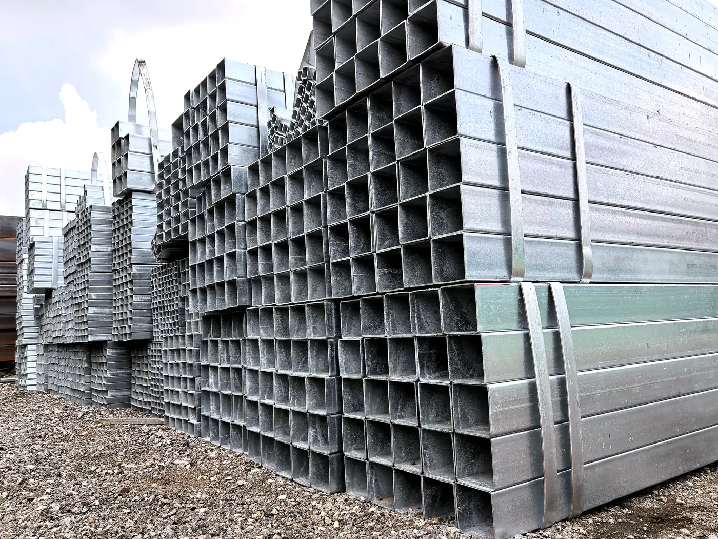 Hot-Dip Galvanized Square & Rectangular Tube supplied from China - live stock ready for export