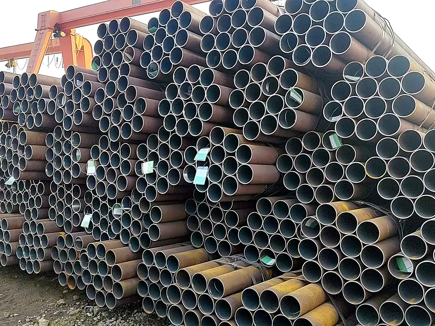 Seamless Carbon Steel Pipe supplied from China - live stock ready for export