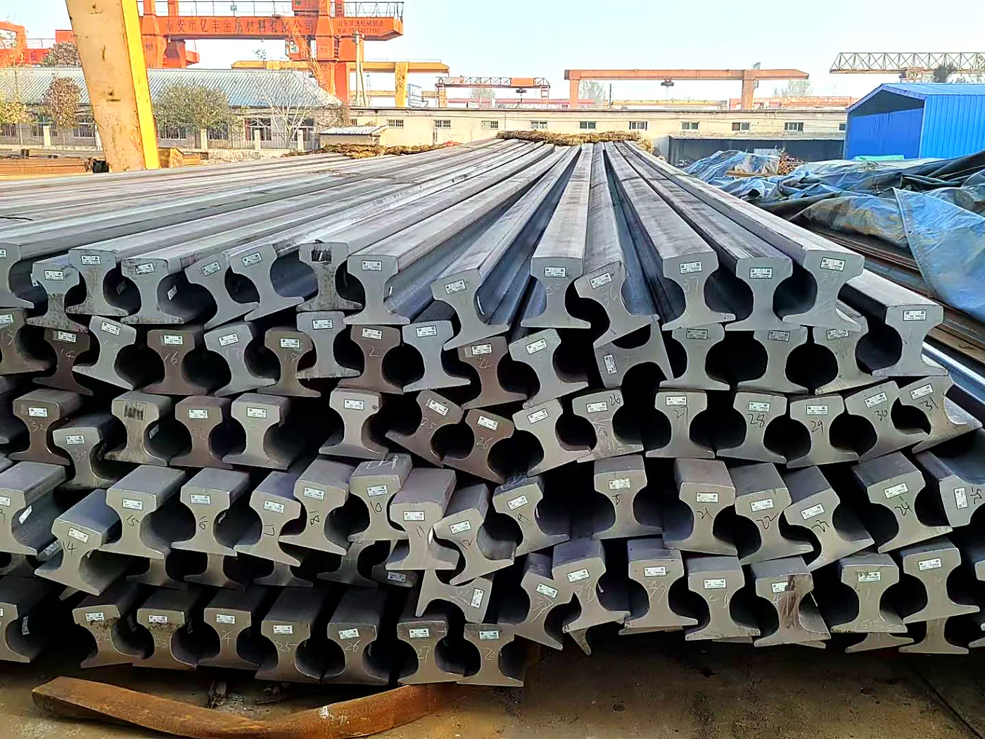 Steel Rail supplied from China - live stock ready for export